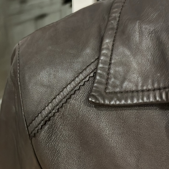 l VGUC Liz Claiborne leather jacket - Picture 3 of 12